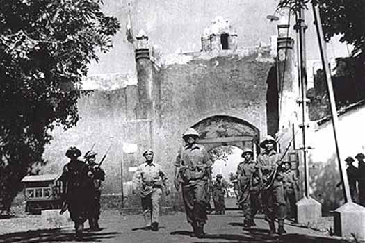Indian troops enter Goa